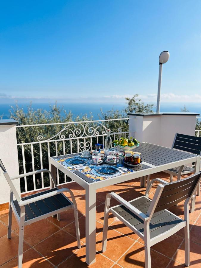 Infinity Experience Casa Vacanza Incantevole Con Terrazzo Scala Zewnętrze zdjęcie